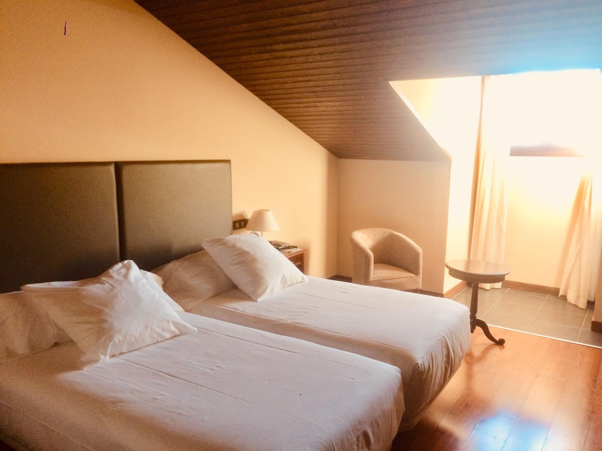 Hotel & Spa Real Badaguas Jaca Exteriör bild