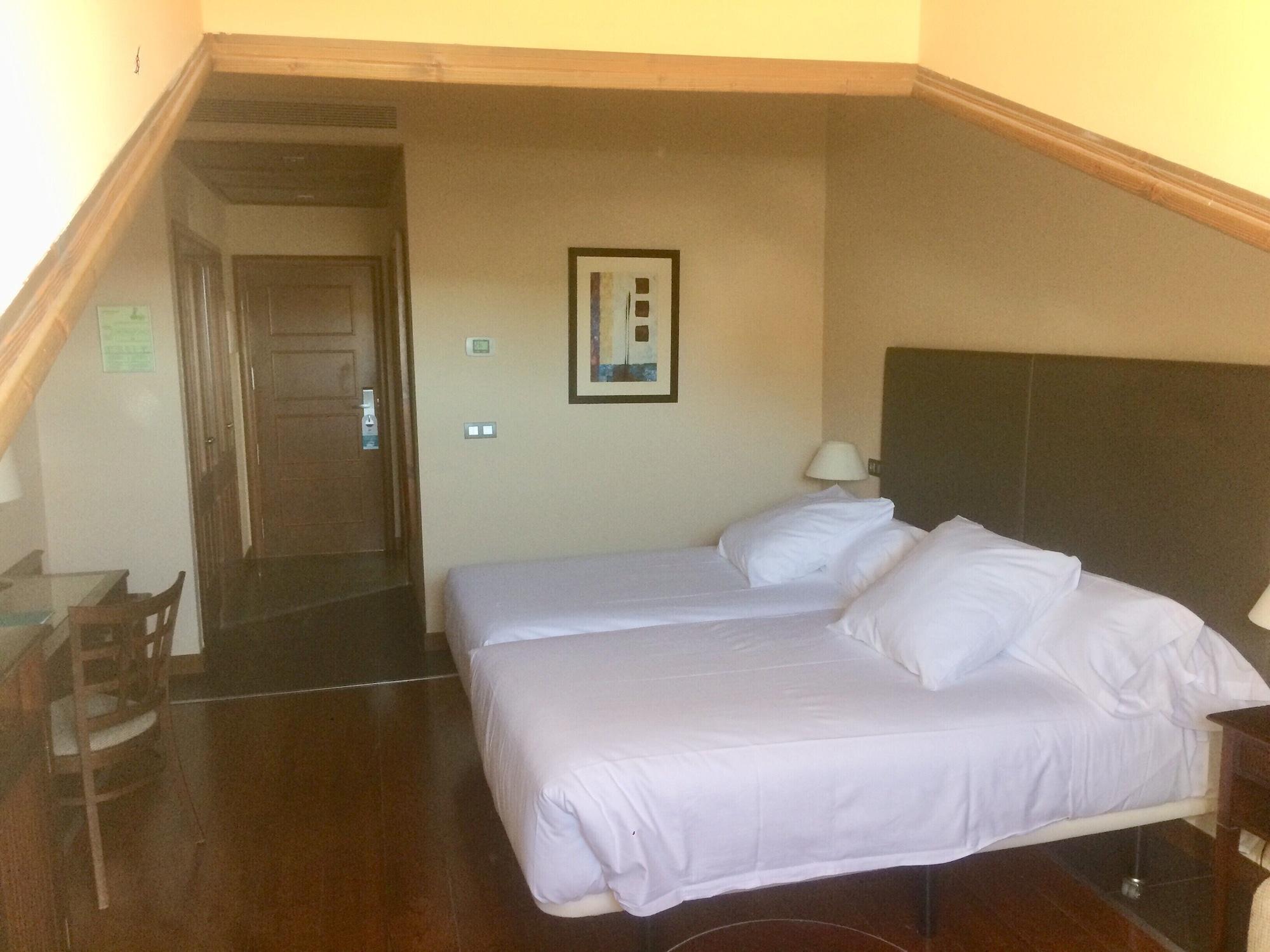 Hotel & Spa Real Badaguas Jaca Exteriör bild