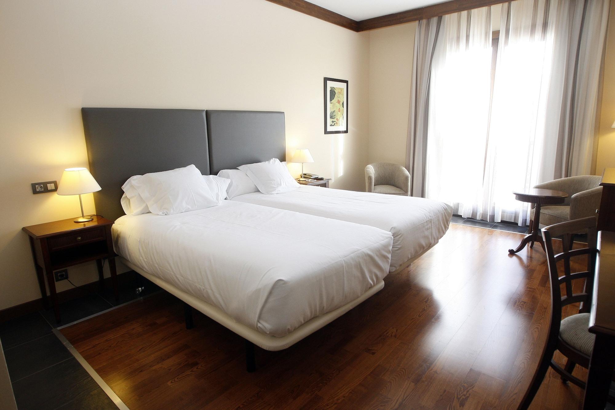Hotel & Spa Real Badaguas Jaca Exteriör bild