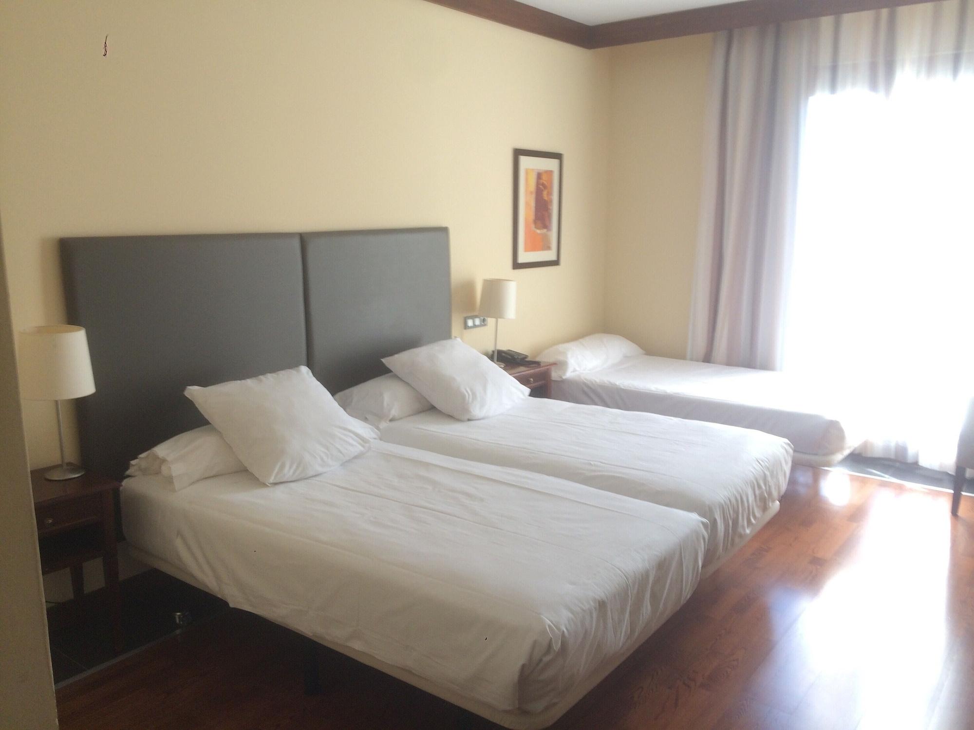 Hotel & Spa Real Badaguas Jaca Exteriör bild